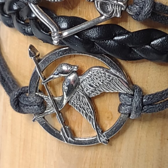 Bow, Arrow, And Mockingjay 3 Layer Black Bracelet - Picture 4 of 11